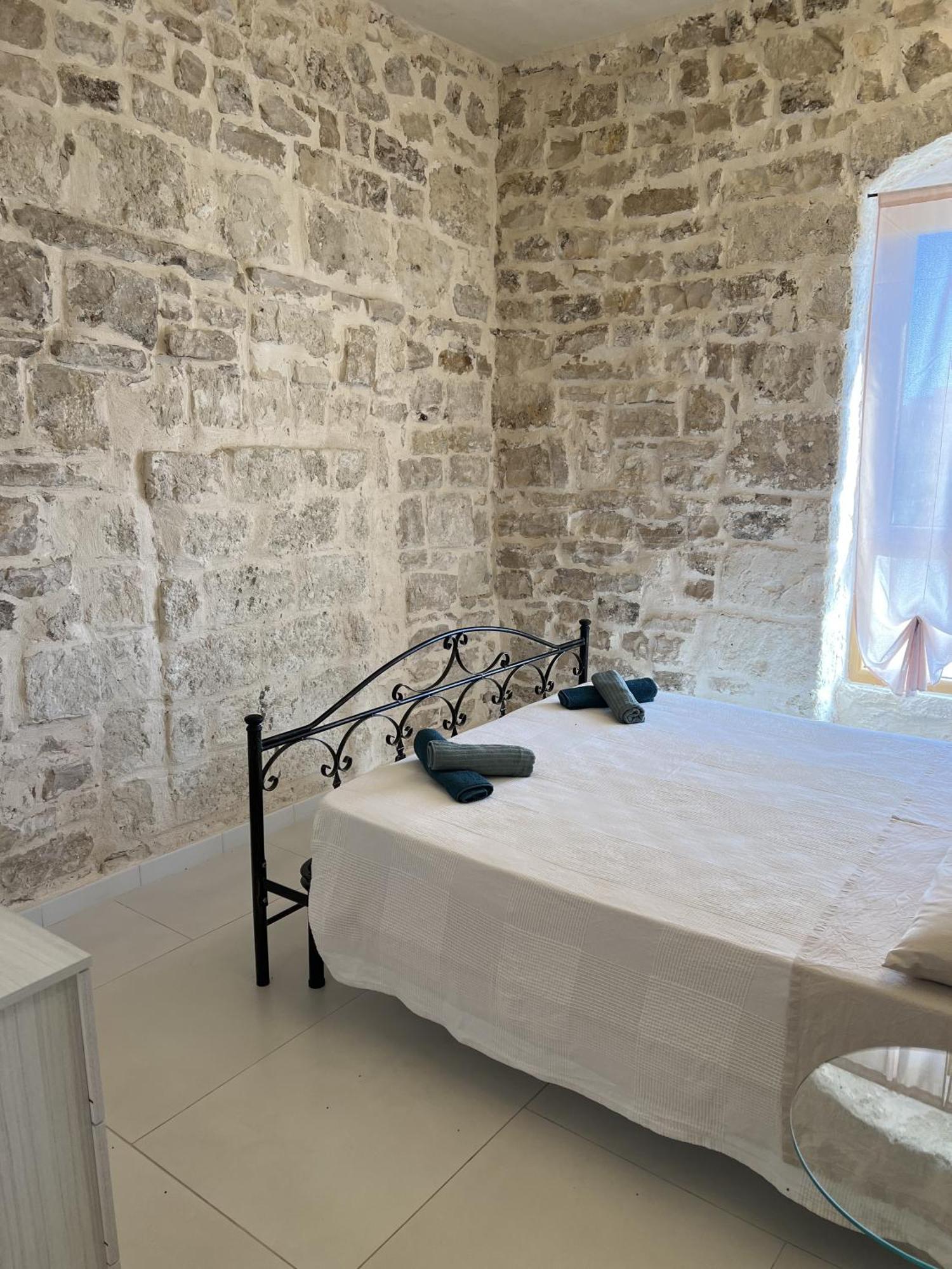 Intra Moenia Bed & Breakfast Бишелие Екстериор снимка